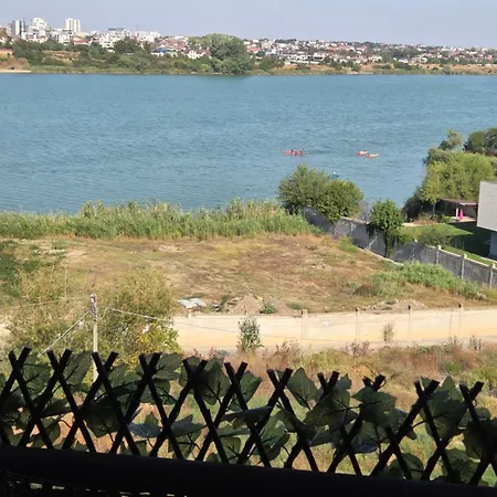Turquoisestudiouconstanta 公寓